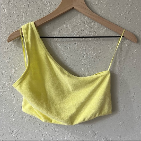 Zara Tops - NWT Zara One shoulder tank crop L